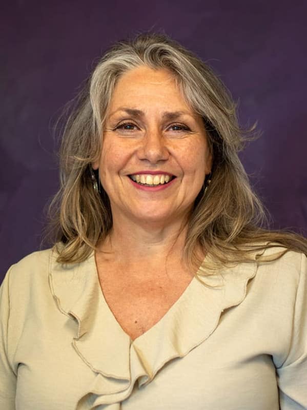Christine Jasperse-Breidenbach 19 Christine web 1