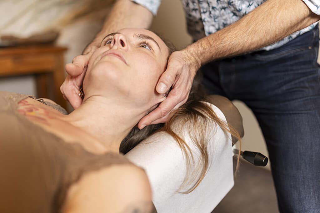 Chiropractie Zeeland – professionele zorg professionele zorg voor rug, nek en zenuwklachten 3 Chiropractie Zeeland – Jasperse Praktijkencentrum